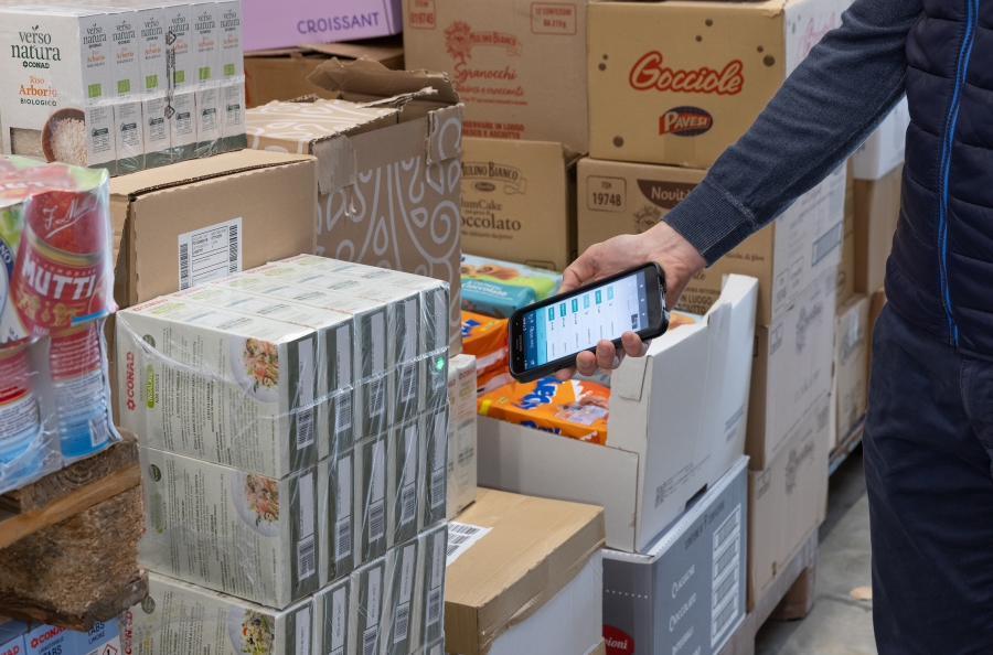 Memor12-17_retail_warehouse-5-low